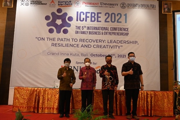 PresUniv-Universitas Dhyana Pura Sinergi Gelar Konferensi Internasional ICFBE 2021