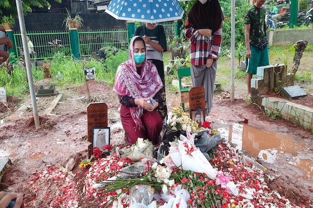 Kuburan Vanessa Angel dan Bibi Ardiansyah Terancam Ambles Setelah Diguyur Hujan Lebat, Ini Kata Penjaga Makam