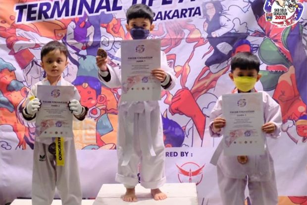 Jan Ethes Srinarendra Cucu Presiden Jokowi Raih Juara Taekwondo