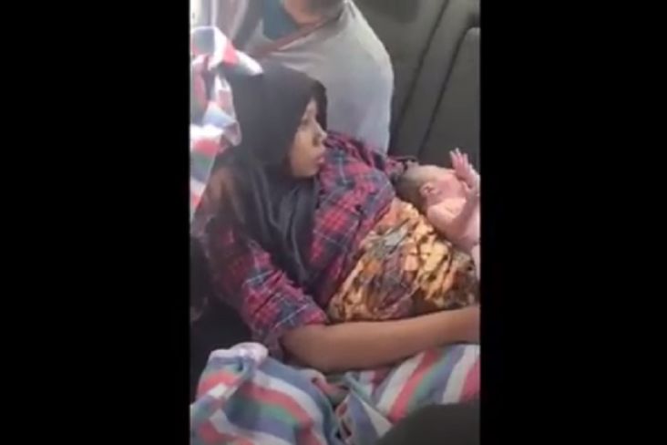 Dramatis! Ibu Hamil Melahirkan Bayi di Dalam Mobil PJR Polisi di Tol Palikanci