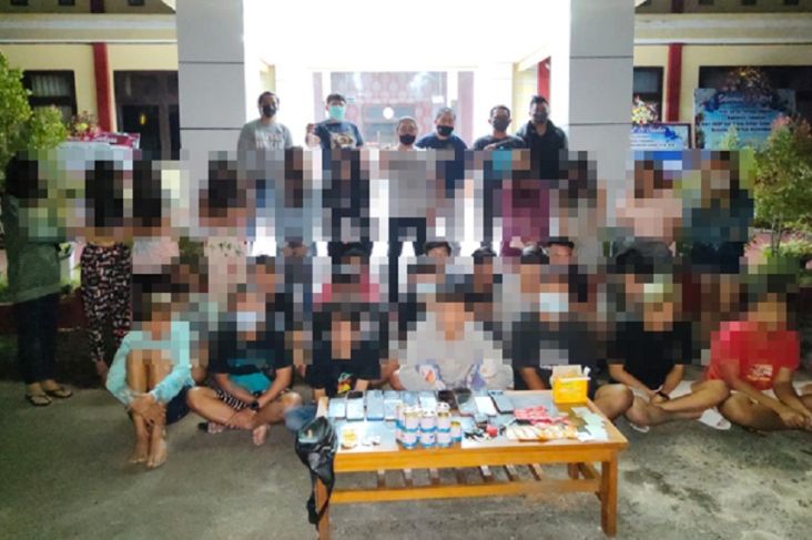 Pesta Seks dan Mabuk Lem 27 Anak Muda Diringkus di Hotel, Polisi Temukan 5 Kondom Bekas