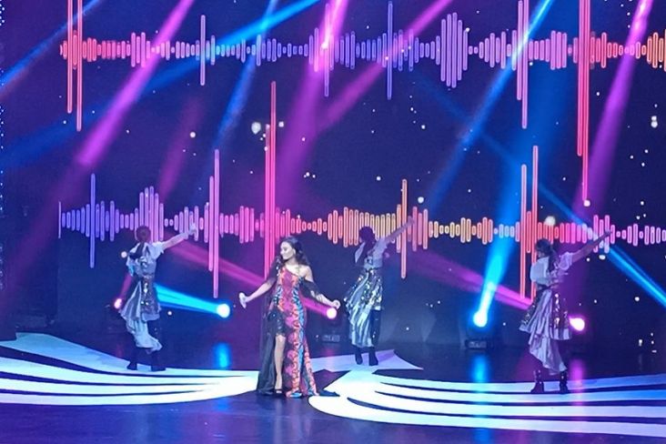 Novia Bachmid Meriahkan Indonesia Awards 2021 dengan Lagu Daerah