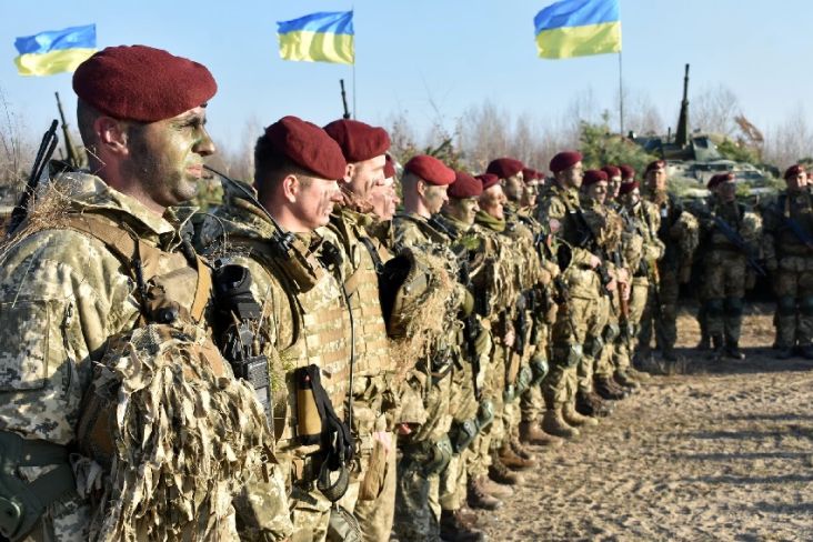 Rusia Tuding Ukraina Tempatkan Puluhan Ribu Tentara di Zona Konflik