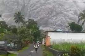 8 Kecamatan Ini Terdampak Abu Vulkanik Gunung Semeru