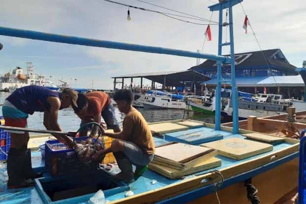 Kapal Dihantam Ombak, Dua Nelayan Asal Wotu Dilaporkan Hilang
