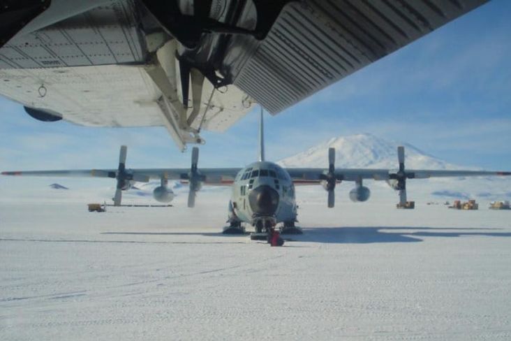 4 Alasan Pesawat Tidak Terbang di Antartika