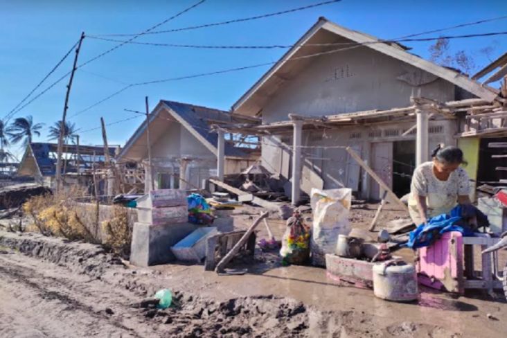 Marak Penjarahan Barang Pengungsi Gunung Semeru, Pintu Masuk Lokasi Bencana Dijaga Ketat