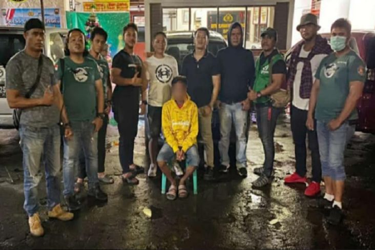 Mengerikan! Pria di Manado Meregang Nyawa Lehernya Ditusuk Badik saat Malam Natal