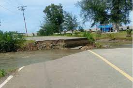 2 Akses Jalan Desa di Kabupaten Garut Terputus Akibat Longsor
