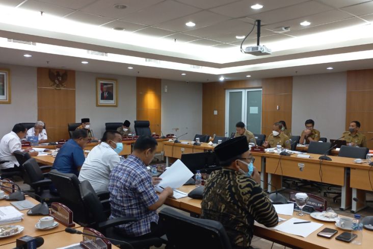 DPRD Minta Penjelasan Disnakertrans Terkait UMP Jakarta 2022