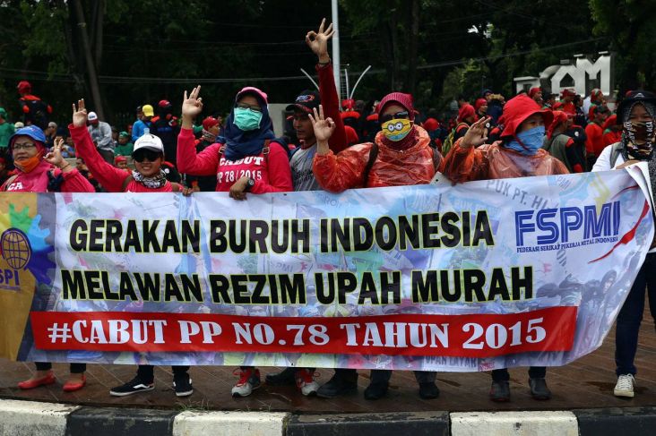 Buruh Minta Ridwan Kamil Ikuti Jejak Anies Revisi UMK 2022
