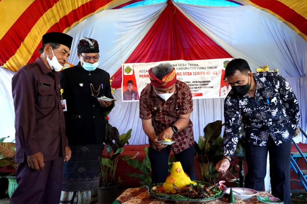 Bupati Lutim Paparkan Program Prioritas Daerah di Perayaan HUT Desa Taripa