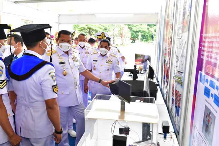 Bikin Bangga, TNI AL Ciptakan Drone Bisa Terbang dan Menyelam