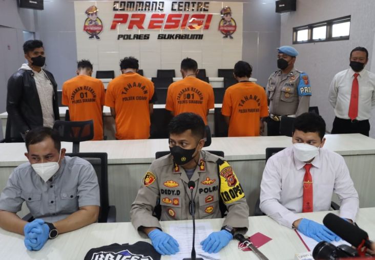 4 Anggota Geng Motor Bersenjata Tajam Begal Ponsel Remaja Putri di Sukabumi