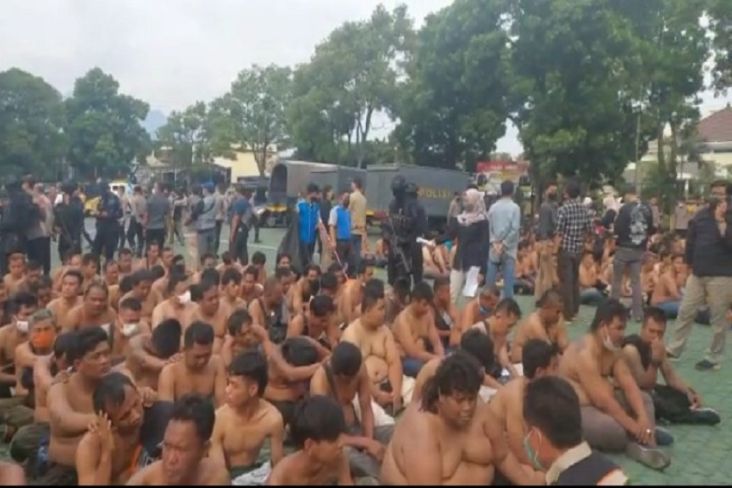Demo Anarkistis GMBI di Mapolda Jabar, 725 Orang Diamankan dan 16 Positif Narkoba