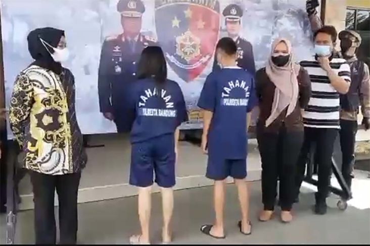 Sejoli Mahasiswa Bandung Jual 2 Siswi SMP ke Pria Hidung Belang lewat Medsos