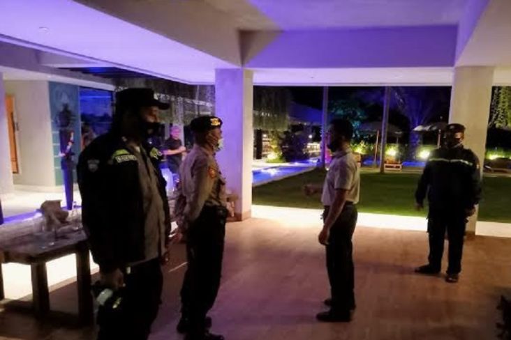 Terlalu Bising, Pesta Bule Rusia di Bali Dibubarkan Polisi