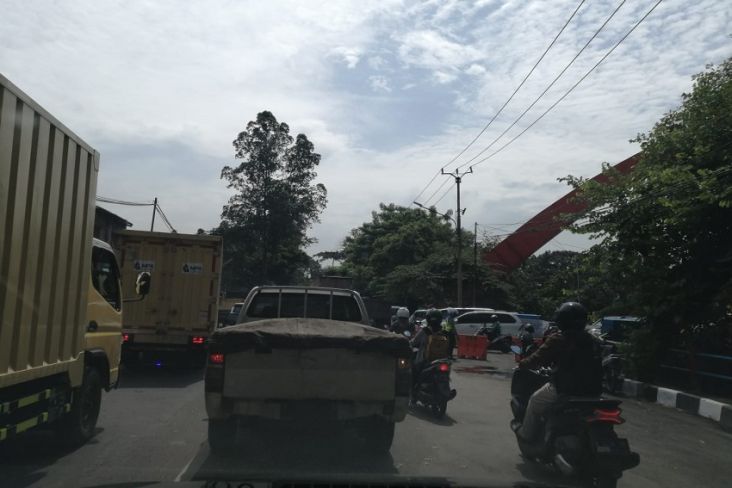 One Way di Jalan Daan Mogot Picu Kemacetan, Kadishub: Penyebabnya Jalan Berlubang