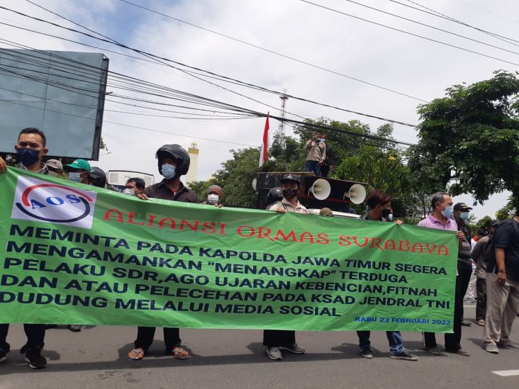 Diduga Lecehkan KSAD Dudung, Aliansi Ormas Surabaya Laporkan 2 Akun Medsos ke Polda Jatim