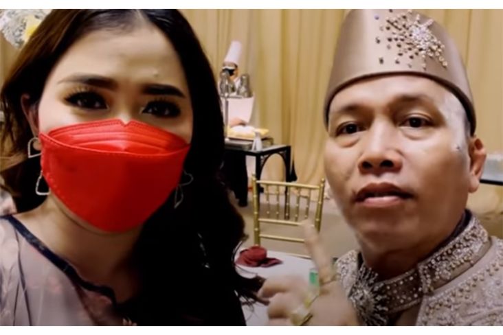 Ayah Ayu Ting Ting Akui Biaya Pernikahan Anak Bungsunya Capai Rp5 Miliar: Orang Kaya!