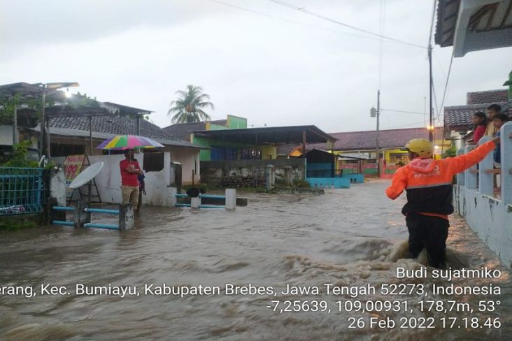 Banjir Bandang Terjang 5 Desa di Bumiayu, Ratusan Warga Mengungsi