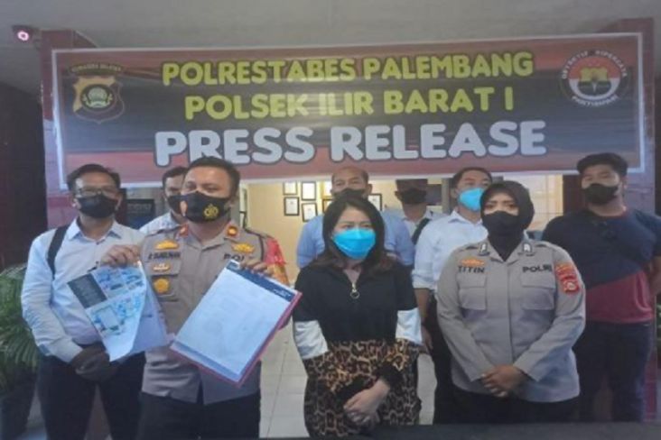 Terlibat Investasi Bodong, Selebgram Cantik Ini Diadili di PN Palembang