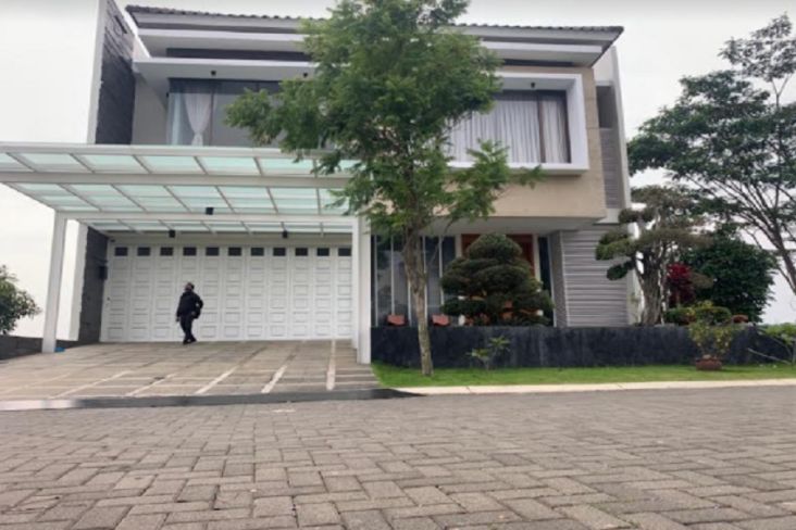 Penampakan Rumah dan Kantor Tersangka Doni Salmanan di Bandung Barat Sepi