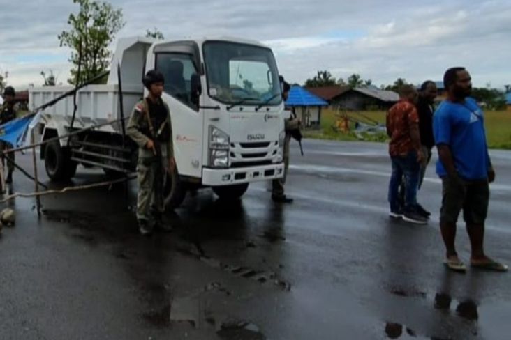 Setelah Tembaki Marinir, KKB Egianus Kogoya Teror Bandara Kenyam Nduga Papua