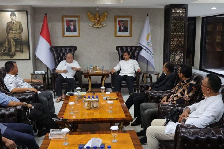Apdesi Pendukung Jokowi 3 Periode Disebut Tak Berbadan Hukum