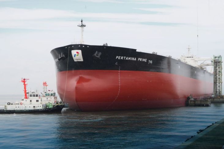 Bawa 100.000 Ton Minyak Rusia, Kapal Tanker Pertamina Dikepung Aktivis Greenpeace