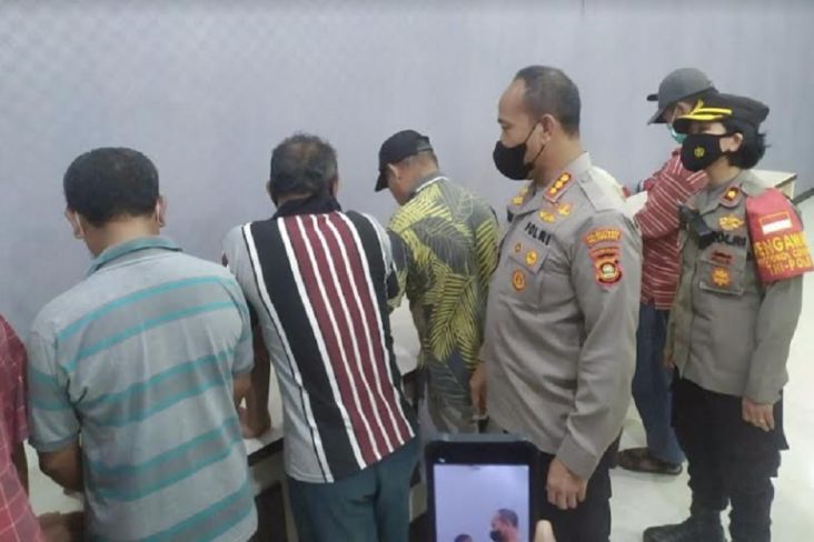 Asyik Judi di Terminal Sako Palembang, 13 Pelaku Digerebek Polisi