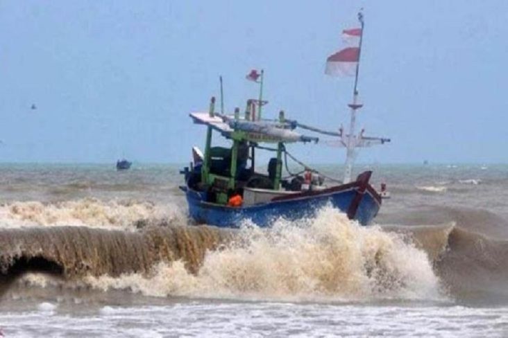 Peringatan Dini BMKG: Gelombang Tinggi Berpotensi di Sejumlah Perairan Indonesia