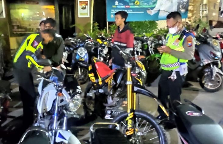 Ganggu Kamtibmas, Ratusan Motor Knalpot Brong Diamankan Polisi di Jawa Timur