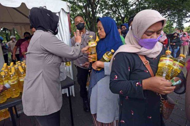 Hore! 53.220 KPM di Tangerang Terima BLT Migor dan Sembako