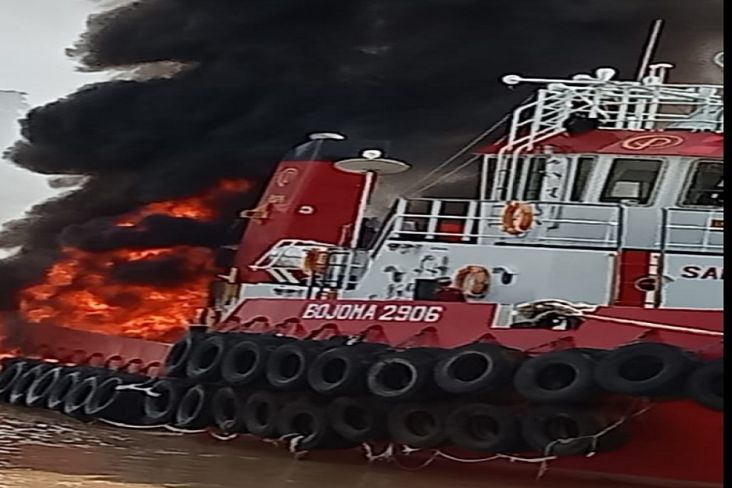 Kapal RB Bojoma 2906 Terbakar Hebat, 1 ABK Tewas dan 1 Terluka