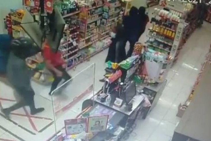 Kronologi Perampokan Minimarket di Tangerang, Diwarnai Pengepungan dan Rentetan Tembakan