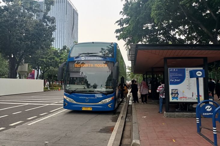 Kembali Beroperasi, Bus Wisata Gratis Transjakarta Diserbu Warga