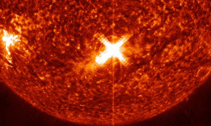 Matahari Tembakan Suar, NOAA Minta Waspadai Badai Geomagnetik Hantam Bumi