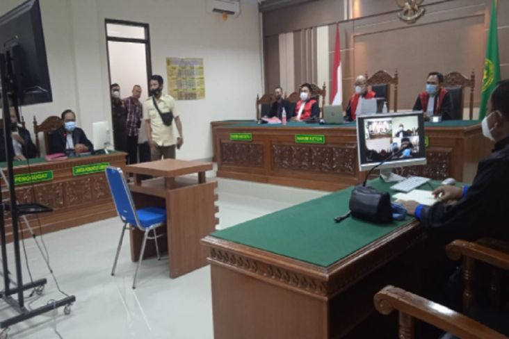 Anggota DPRD Indramayu Dalang Bentrok Lahan Tebu Jatitujuh Dituntut 12 Tahun Penjara