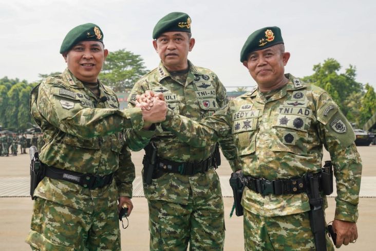 Pangkostrad Pimpin Sertijab, Brigjen TNI Bobby Rinal Makmun Resmi Jabat Pangdivif 1