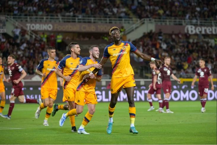 Dua Kali Jebol Gawang Torino, Abraham Puas Bantu AS Roma Amankan Tiket Liga Europa
