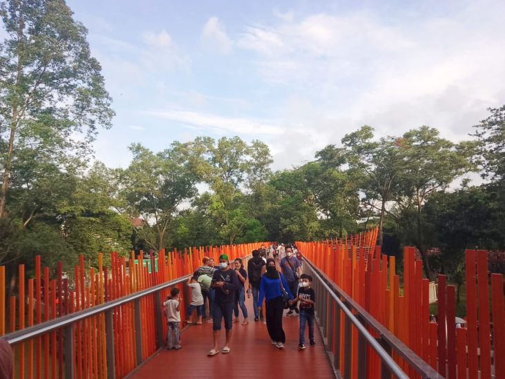 Infinity Link Bridge, Zona Favorit Pengunjung Tebet Eco Park