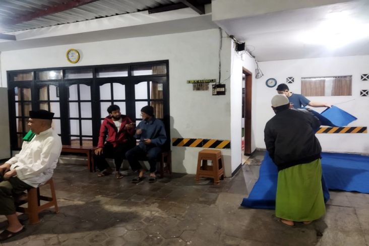 Mantan Jubir Satgas COVID-19 Achmad Yurianto Tutup Usia, Pelayat Mulai Datangi Rumah Duka