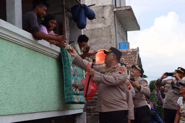 Ratusan Rumah Masih Tergenang Banjir Rob, Polres Demak Siapkan Penanganan