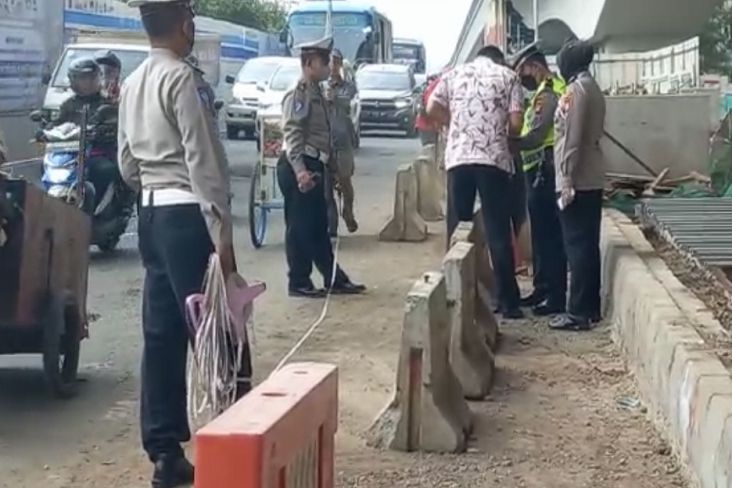 Polisi: 8 Kendaraan Terlibat Tabrakan Beruntun yang Tewaskan Pasutri di Pancoran