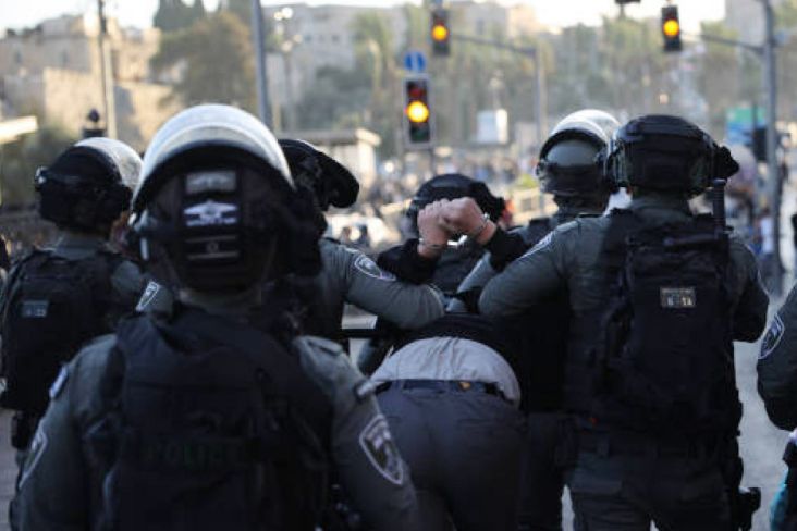 Israel Bersih-bersih Jelang Pawai Bendera, Hampir 100 Warga Palestina Ditangkap