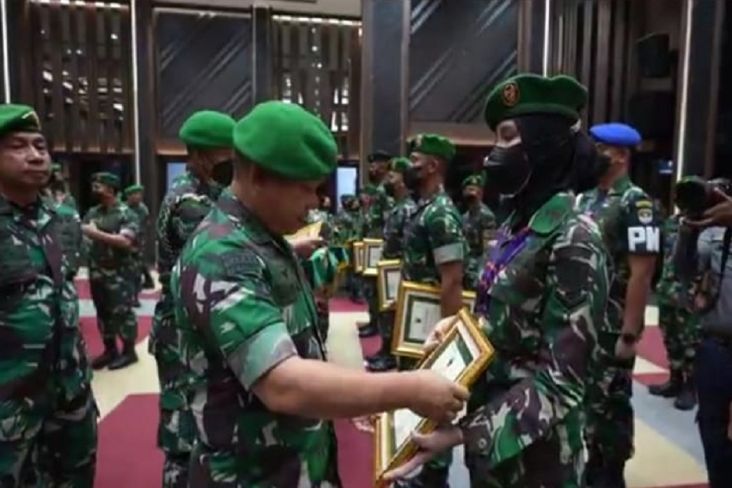 KSAD Beri Penghargaan kepada 34 Prajurit TNI AD Atlet SEA Games Vietnam