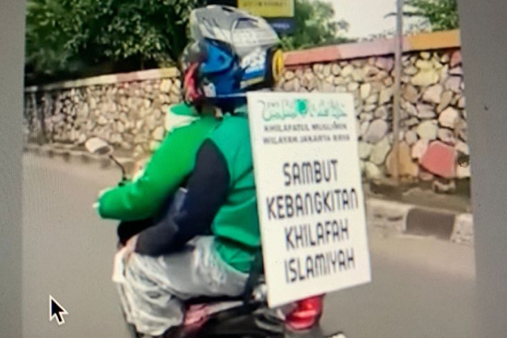 Kibarkan Bendera Khilafah, Abdul Qadir Hasan Baraja Ditangkap di Lampung