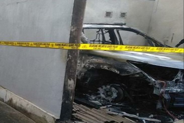 Kebakaran Landa Ruko di Bali, Mobil Pajero Ludes Jadi Abu