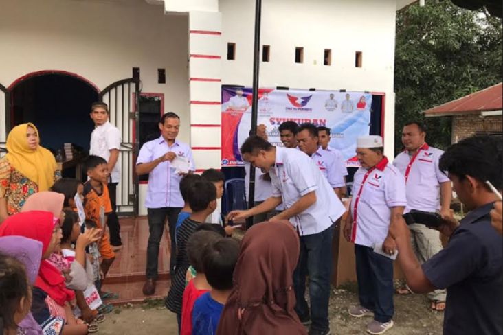 Bantu Anak Yatim di Padang Lawas Utara, Perindo Didoakan Makin Jaya dan Menang di Pemilu 2024
